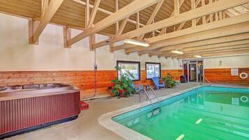 Apartment, 2 Schlafzimmer | Pool | Innenpool