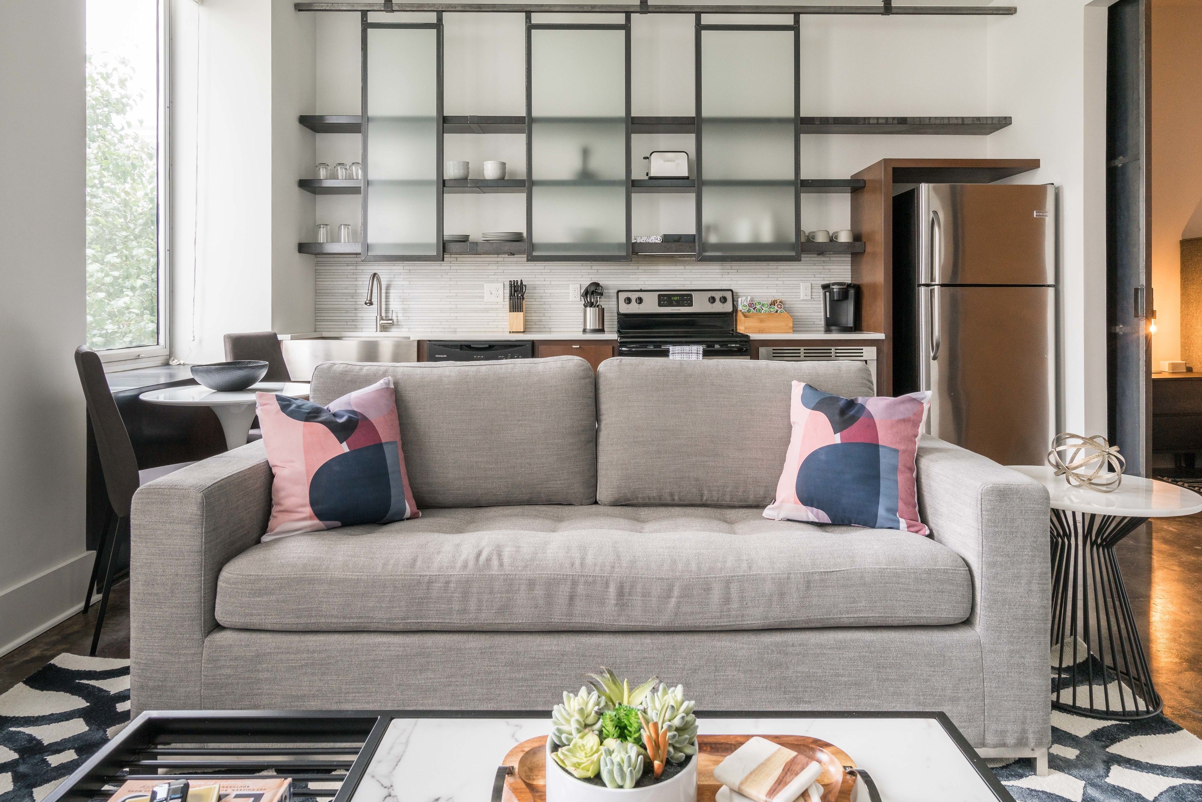 华丽公寓, 1 张特大床和 1 张沙发床 | 客厅 | 平板电视