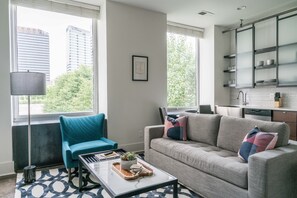 Deluxe Apartment, 1 King Bed with Sofa bed | Living room | Flat-screen TV - The Nashville Reserve (Nashville)