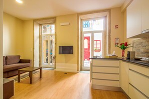 Apartment, 1 Bedroom, Courtyard View (Rose) | Private kitchen | Fridge, microwave, stovetop, coffee/tea maker - São Domingos Flowers Apartments (Porto)
