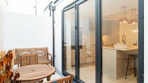 Balcony - Sleek, High end House Next to Brighton Station (Brighton)