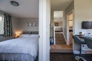 Cottage | 1 bedroom, individually decorated, individually furnished, free WiFi