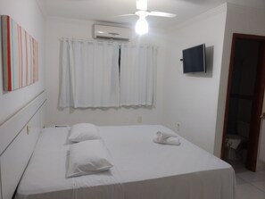 House, Multiple Beds, Smoking