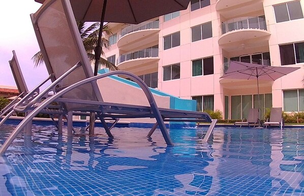 Outdoor pool - Porto Vento (Ixtapa)