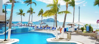 オセアノ パレス ビーチ リゾート