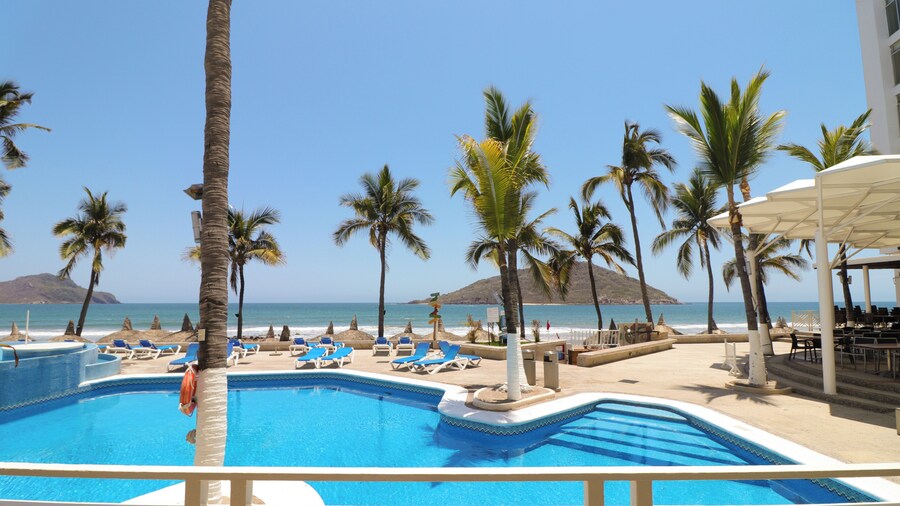 Oceano Palace Beach Resort