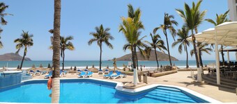 Oceano Palace Beach Resort