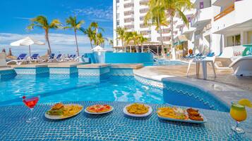 2 bares, bar en la piscina