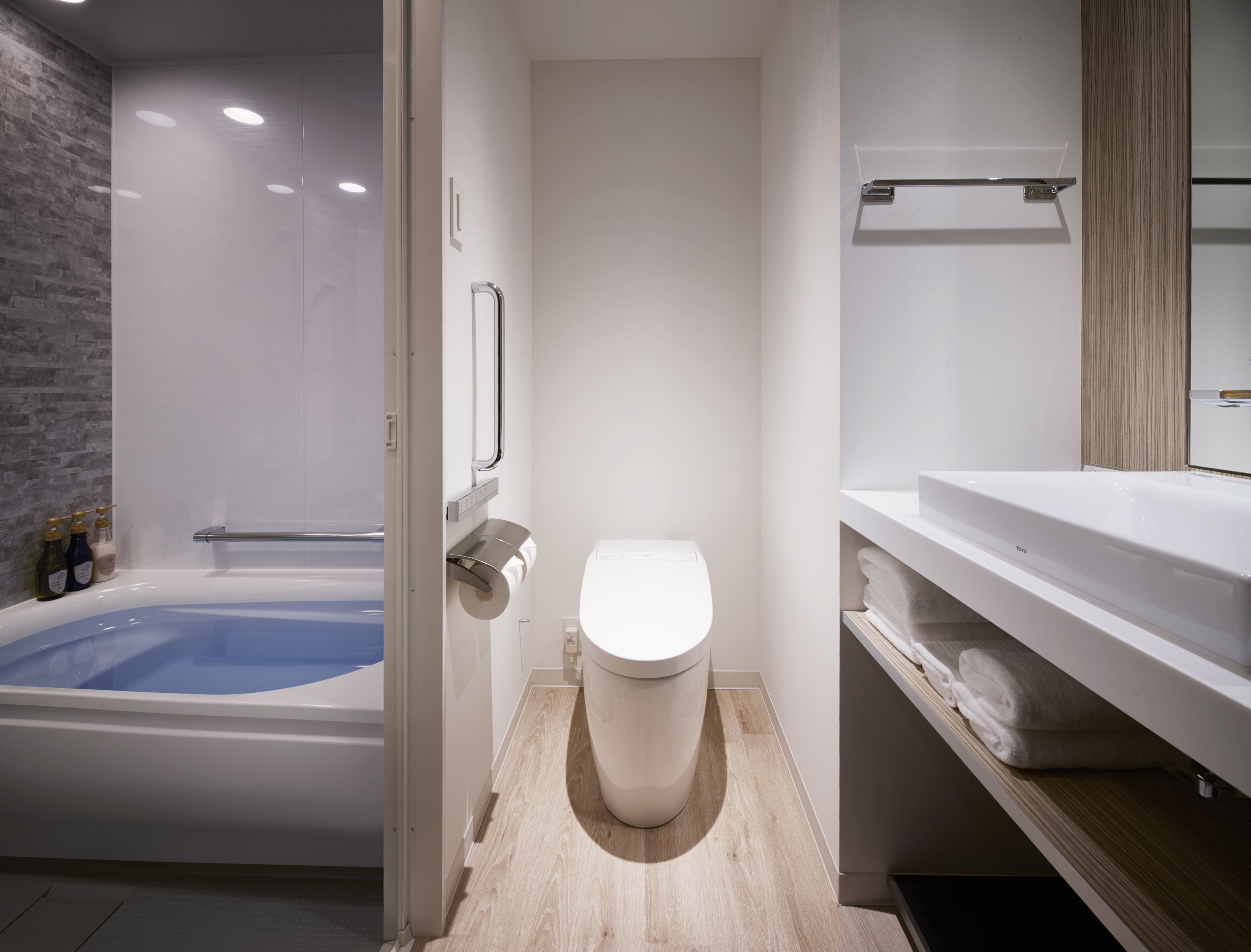 separate bathtub and shower, deep-soaking bathtub, hair dryer, slippers