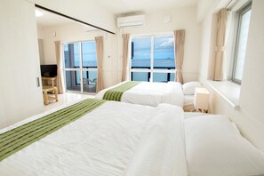 Standard Triple Room | Desk, free WiFi