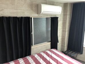 Design Studio Suite, 1 Double Bed with Sofa bed | Laptop workspace, iron/ironing board, free WiFi, bed sheets - Apollo Properties (Osaka)