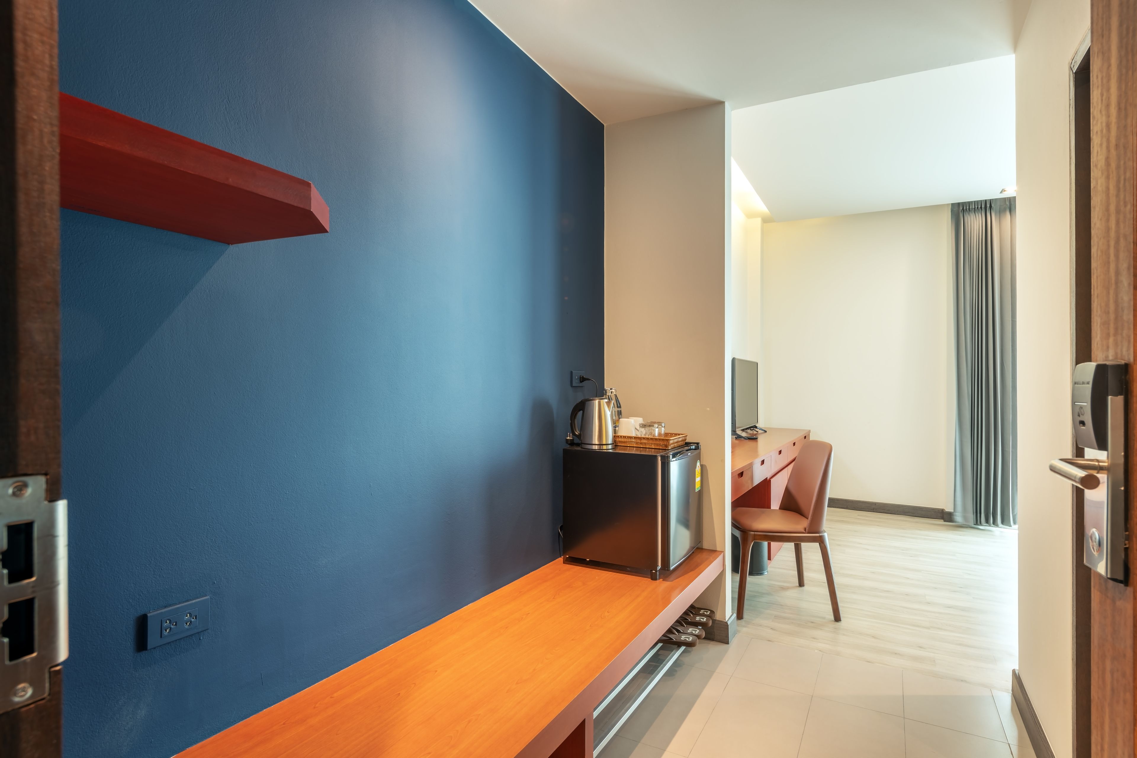 superior garden view twin bed | egyptian cotton sheets, premium bedding, minibar, in-room safe