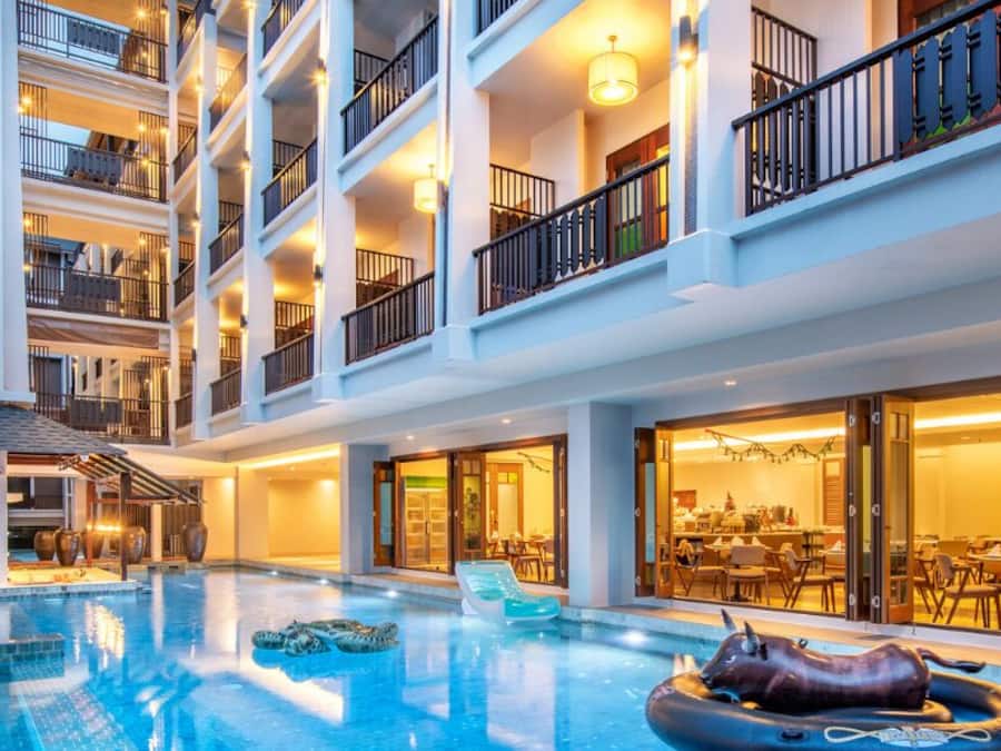 Outdoor pool, open 7:00 AM to 11:00 PM, sun loungers