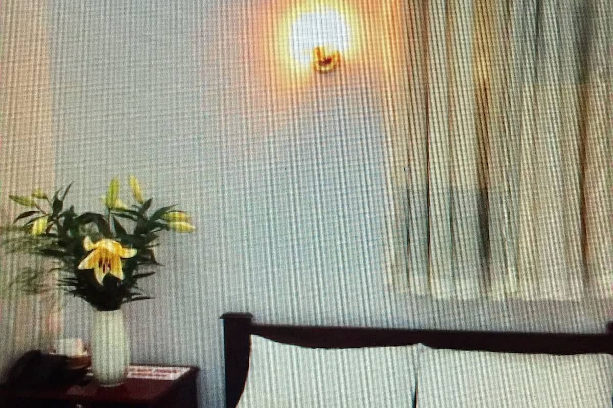 minibar, in-room safe, free wifi, bed sheets