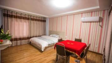 Blackout curtains, rollaway beds, free WiFi