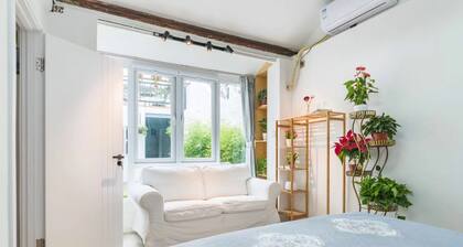 Beijing Drum Tower Luxurious Apartment