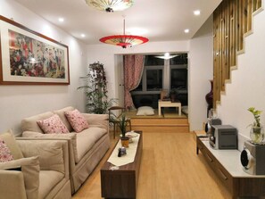 Apartment, 1 Schlafzimmer | Schreibtisch, Verdunkelungsvorhänge, Zustellbetten, kostenloses WLAN