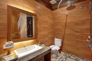 Room (Joglo) | Bilik Mandi | Pancuran mandi, hulu semburan mandi hujan 