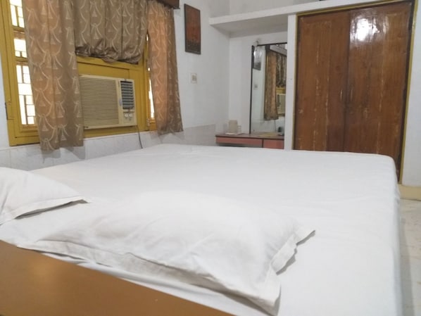 Free WiFi - HOTEL UPASANA (Bhubaneshwar)