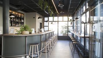 Bar (in der Unterkunft)