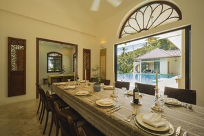 In-room dining - Beach Front Luxury Villa Hai Leng (Wichit)