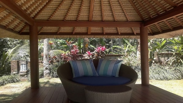 Villa, 2 Bedrooms | Living area | Flat-screen TV