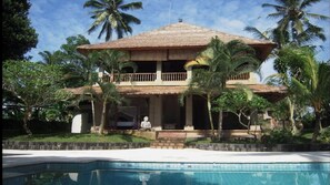 Front of property - The White Heron (Ubud)