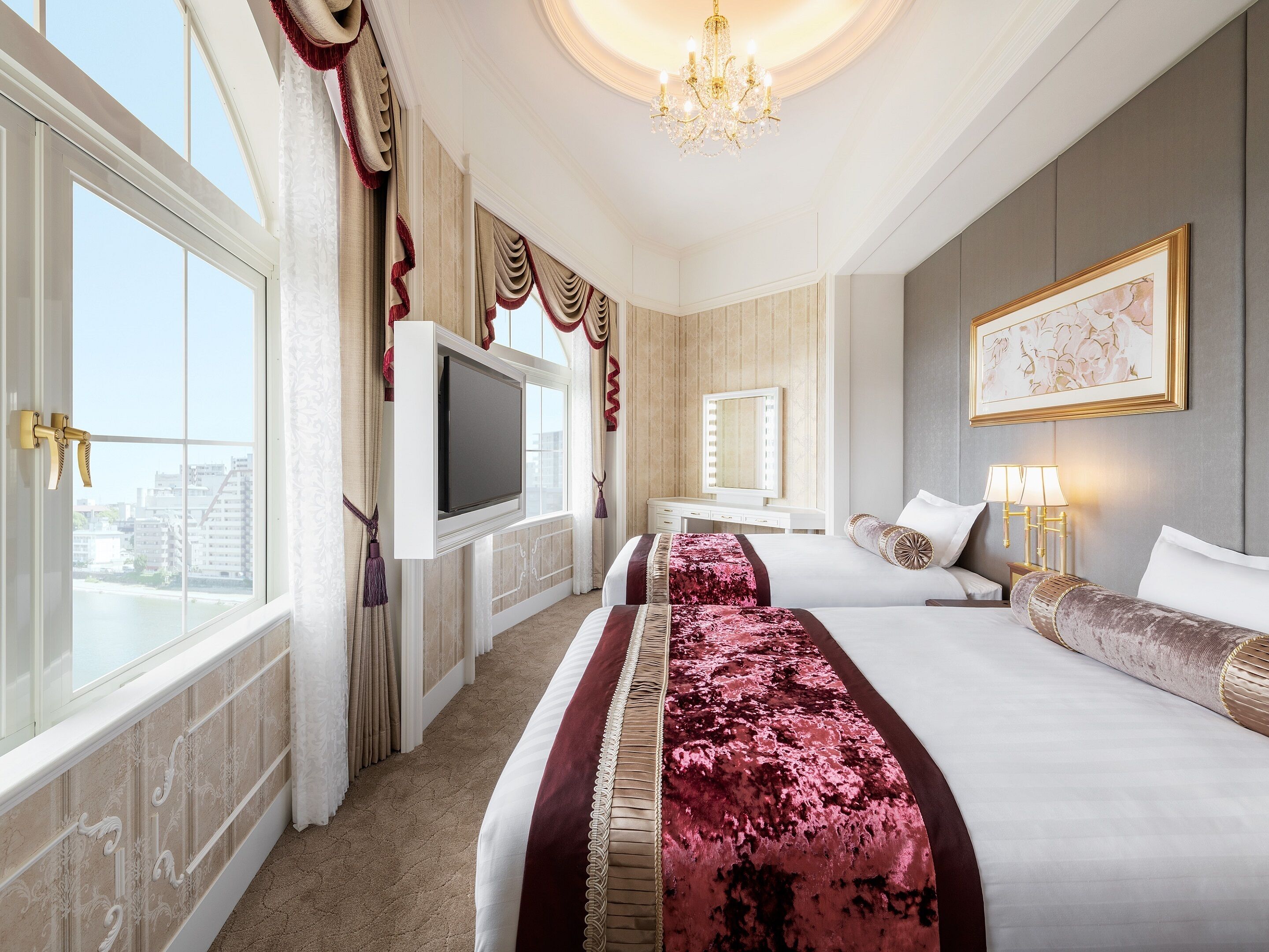 Suite Room, Non Smoking | In-room safe, desk, blackout curtains, free WiFi