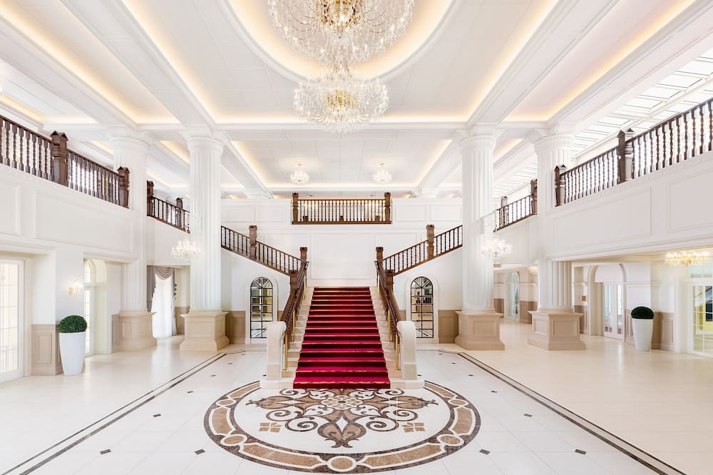 Takarazuka Hotel
