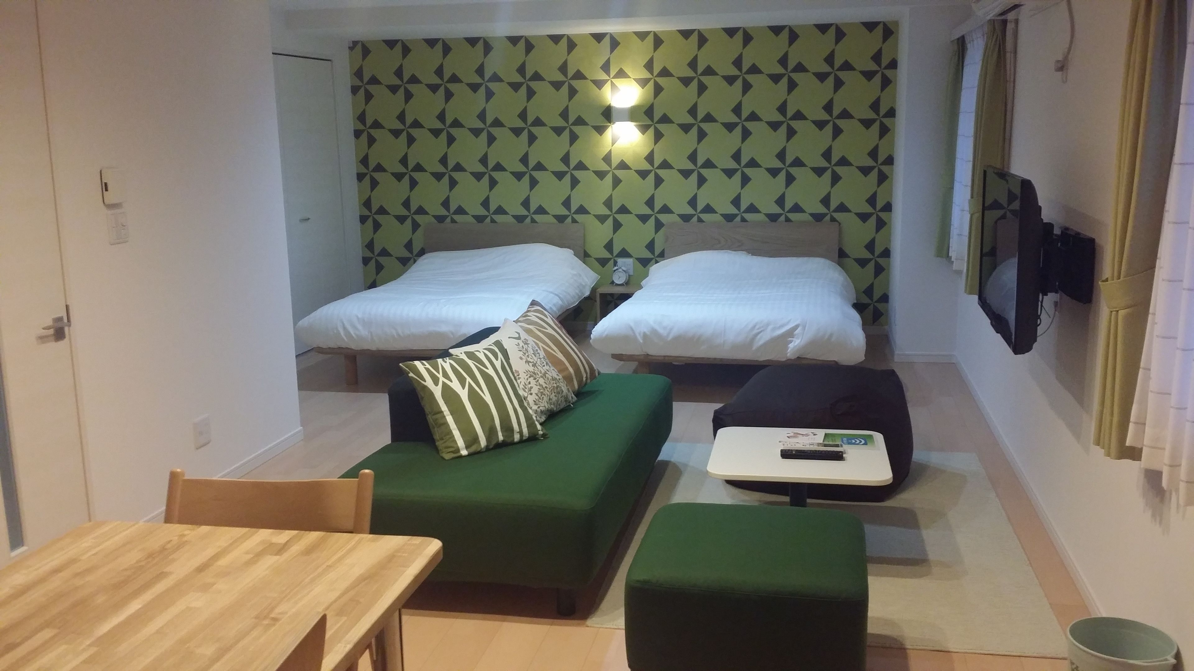 twin room | 1 bedroom, in-room safe, individually decorated, individually furnished