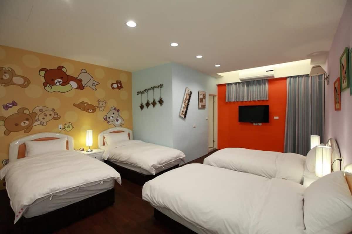 Luxury Quadruple Room | Desk, free WiFi