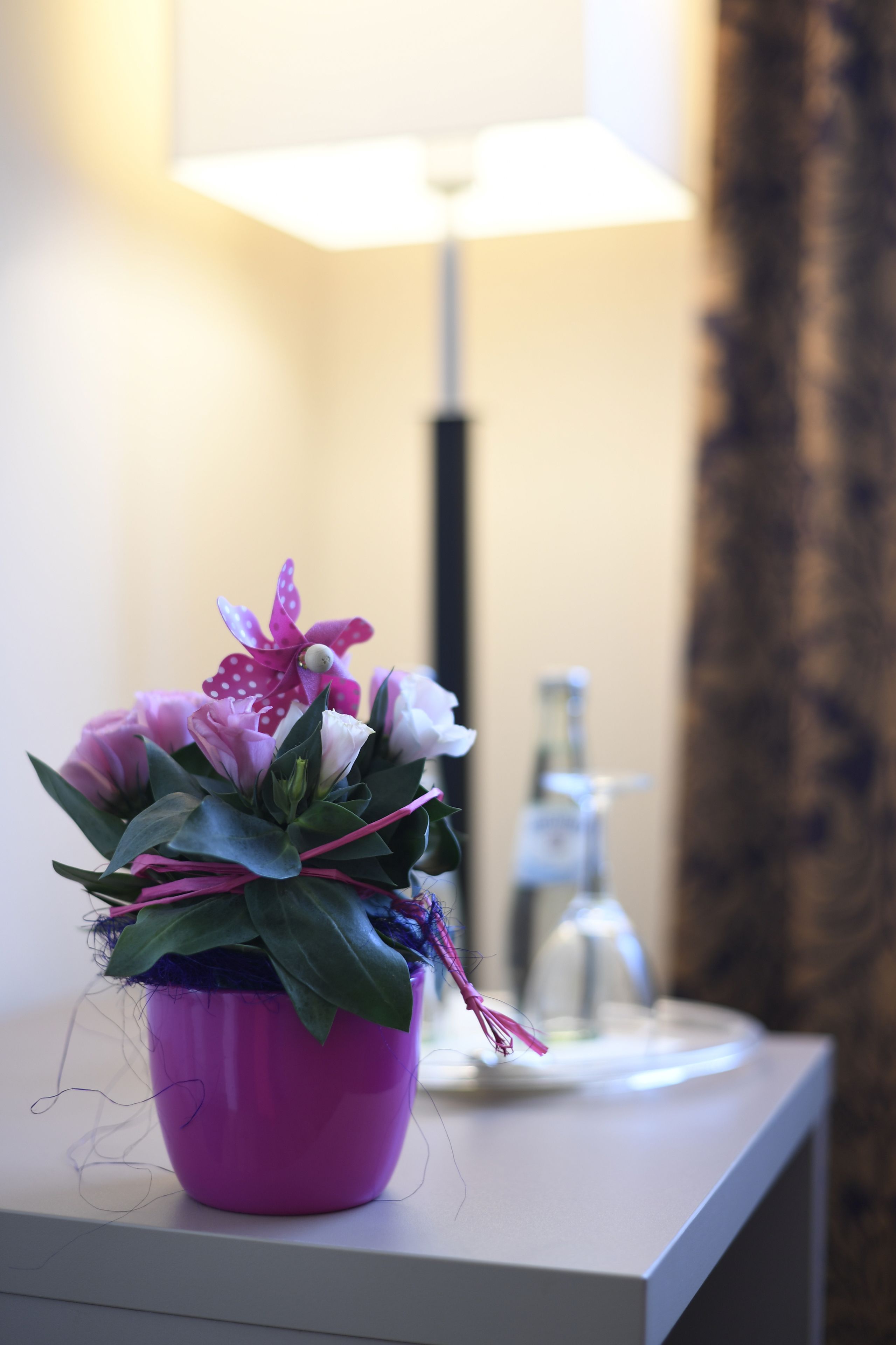 classic double room | hypo-allergenic bedding, minibar, desk, free wifi