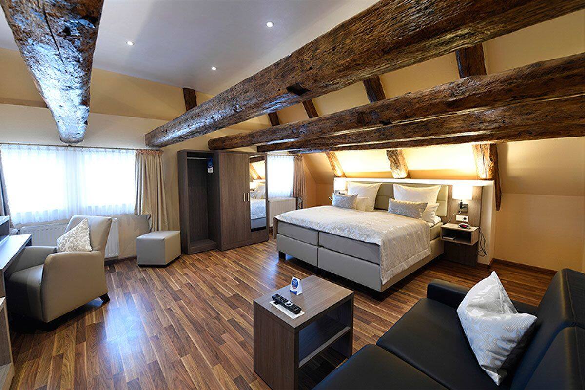 comfort double room | hypo-allergenic bedding, minibar, desk, free wifi