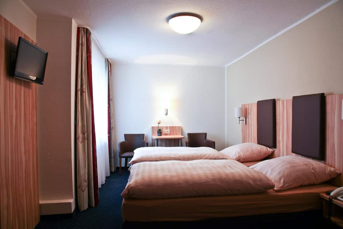 desk, cots/infant beds, rollaway beds, free wifi