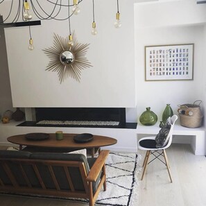 Lobby sitting area - La Maison Odeia (Bordeaux)