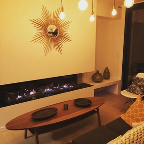 Fireplace - La Maison Odeia (Bordeaux)