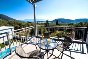 ヴィラ 3 ベッドルーム プライベートプール | テラス / パティオ