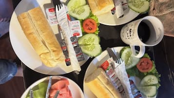 Free daily full breakfast