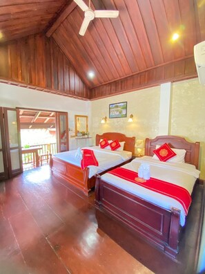 Luxury Triple Room | Select Comfort beds, minibar, in-room safe, individually furnished - Villa Kee Lee Hotel (Luang Prabang)