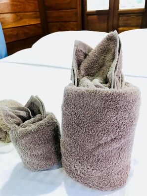 Douche, articles de toilette gratuits