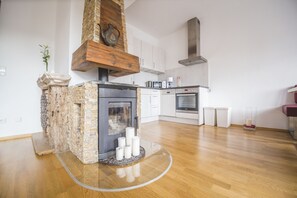 公寓 (incl. 65 EUR cleaning fee) | 私人廚房 | 電冰箱、微波爐、烤箱、爐台