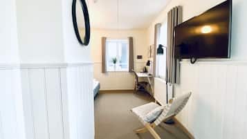 Chambre Double | Bureau, chambres insonorisées, Wi-Fi gratuit, draps fournis