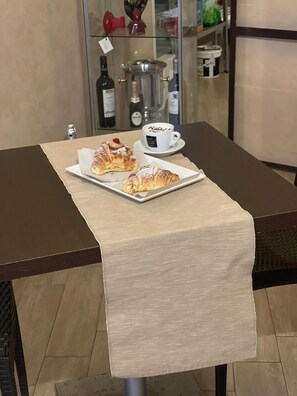 مطعم