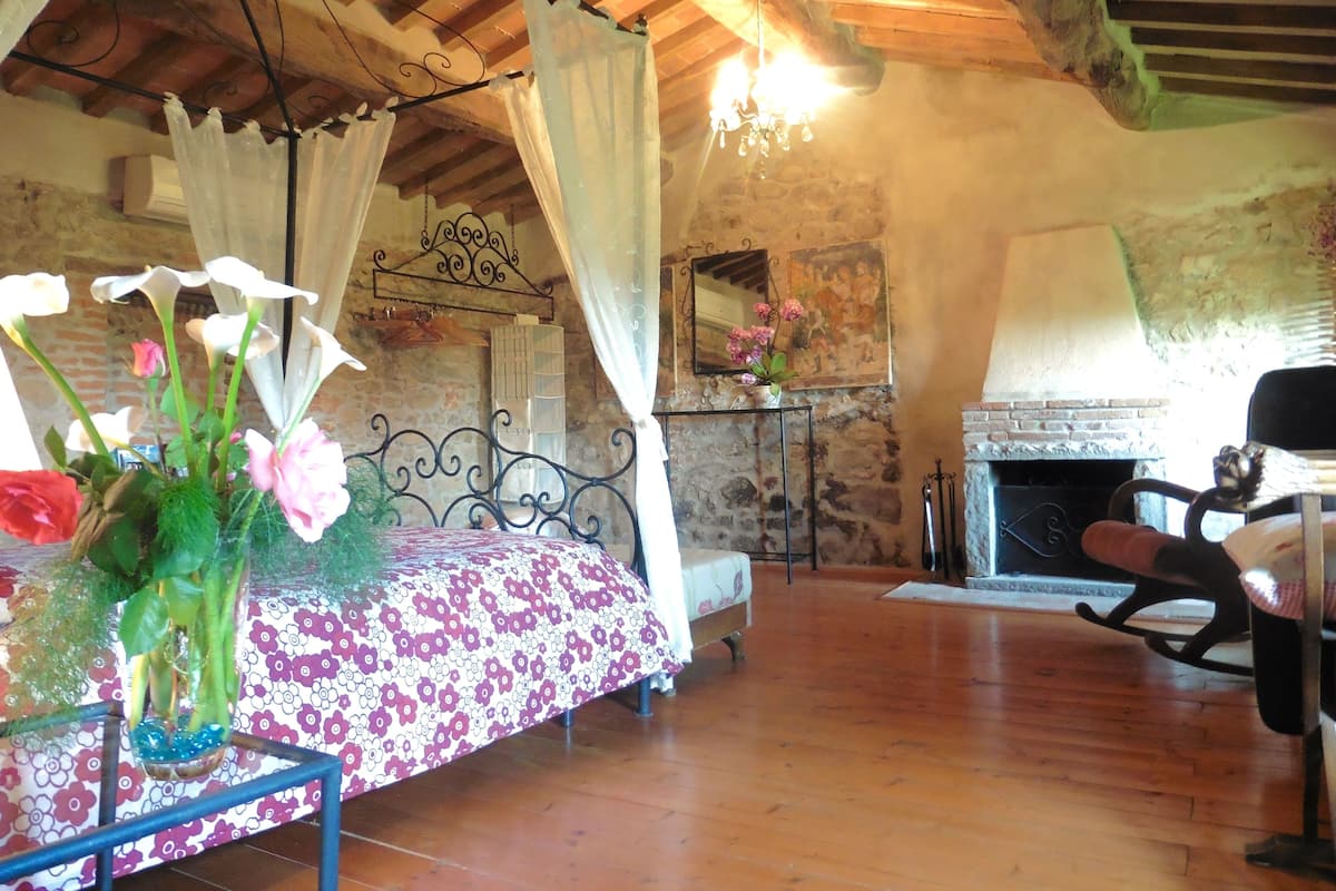 Apartment, 1 Bedroom, Valley View (Imperatrice) | Free WiFi, bed sheets