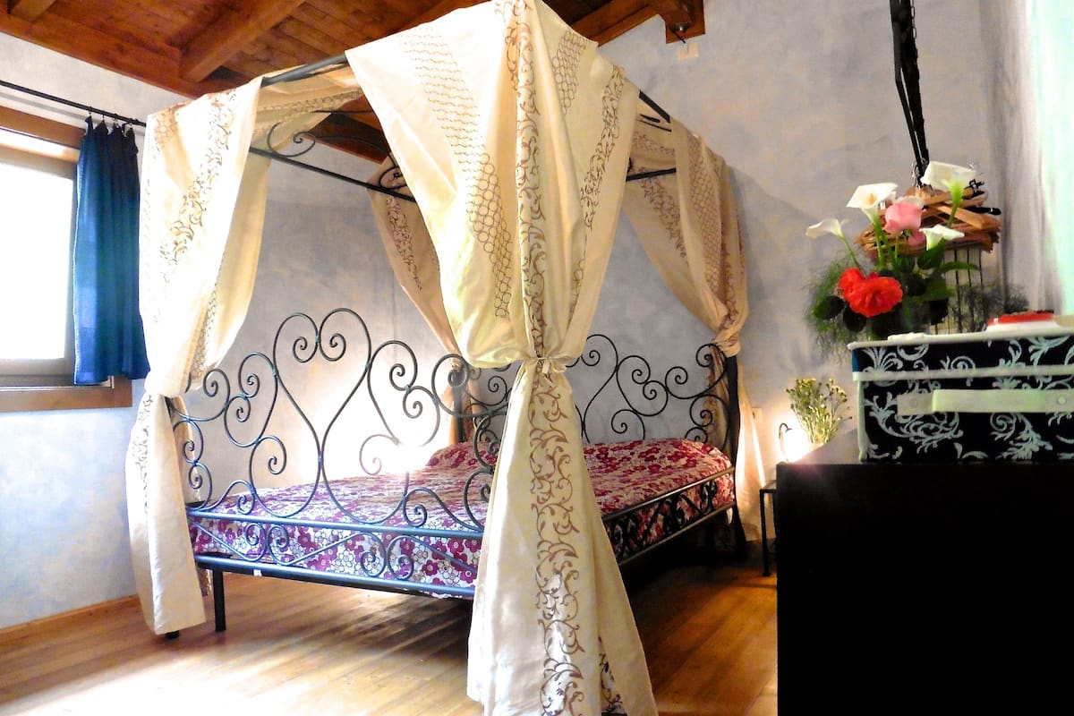 Apartment, 1 Bedroom, Valley View (Ortensia) | Free WiFi, bed sheets