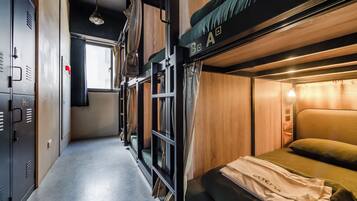 Blackout drapes, free WiFi, bed sheets