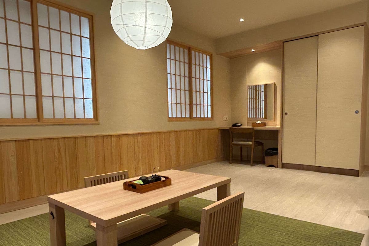 Habitación de estilo japonés con una cama doble | Minibar, wifi gratis, ropa de cama