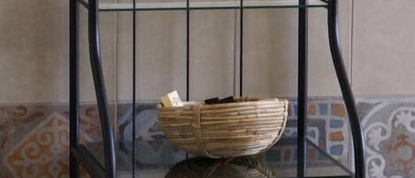 Deluxe Suite, 1 King Bed, Private Bathroom, City View | Bathroom amenities | Shower, rainfall showerhead, free toiletries, hair dryer