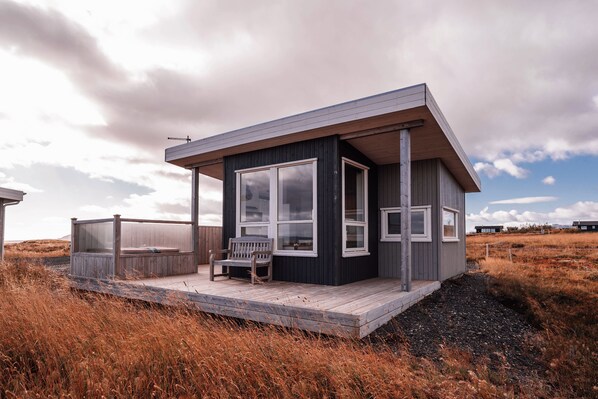 Front of property - Blue View Cabin 3B with Hot Tub (Bláskógabyggd)