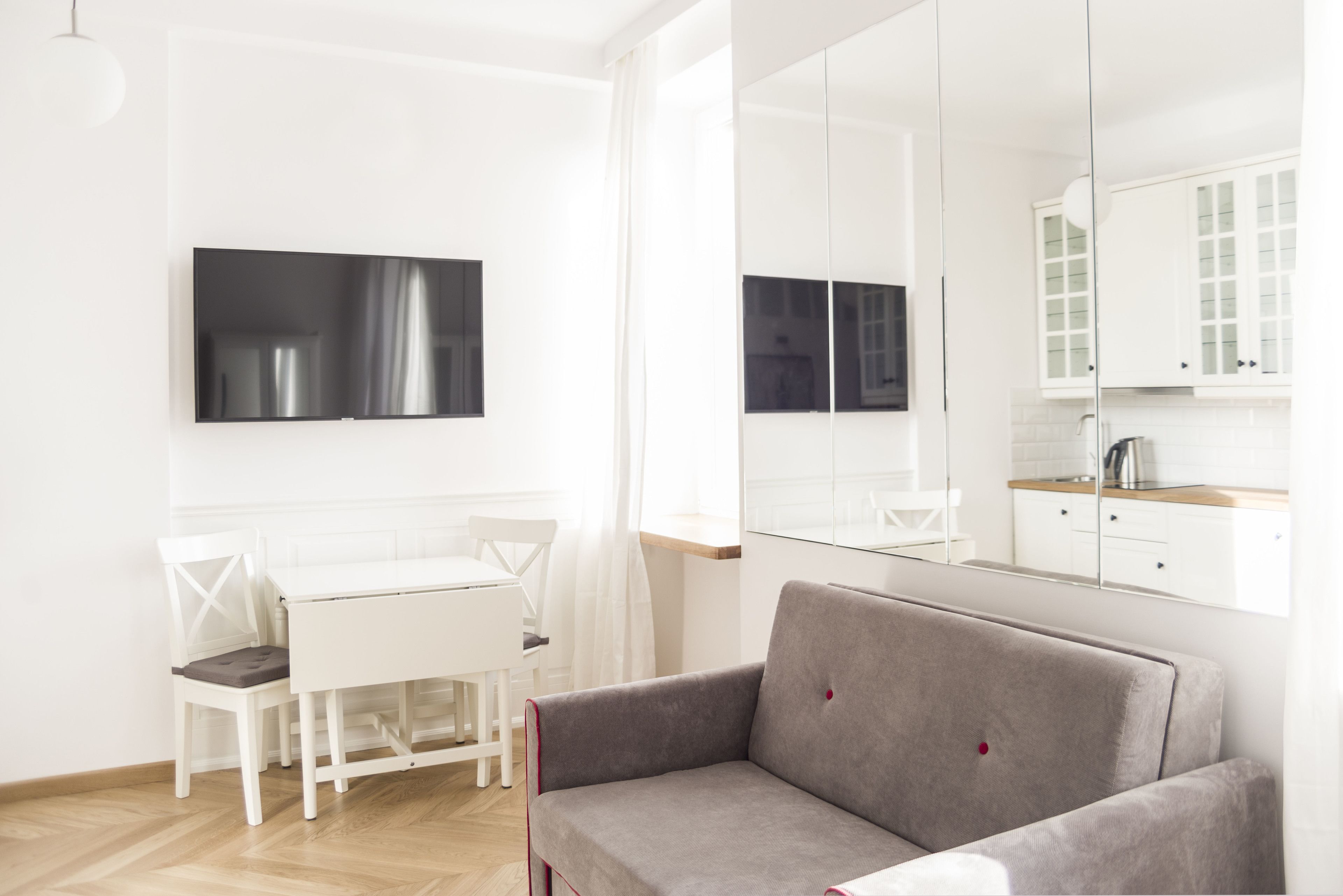 Design Studio Suite, 1 Queen Bed with Sofa bed, Non Smoking, City View